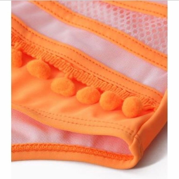 𝅺POM Pom High Waist Tassle Bikini Swim set - Picture 5 of 7